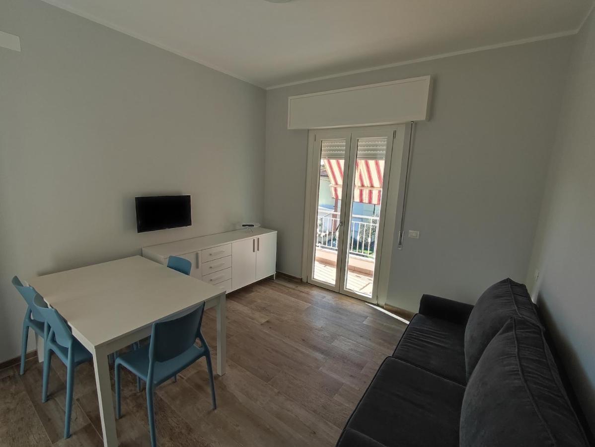 Casa Violina Lejlighed Lido di Camaiore Eksteriør billede
