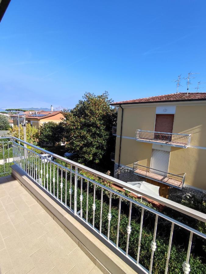 Casa Violina Lejlighed Lido di Camaiore Eksteriør billede